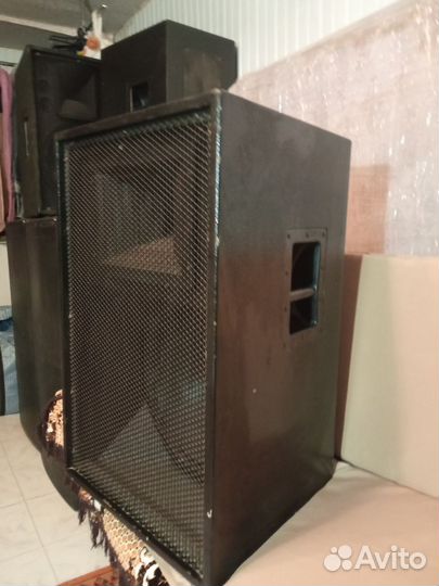 Музыкальное оборудование