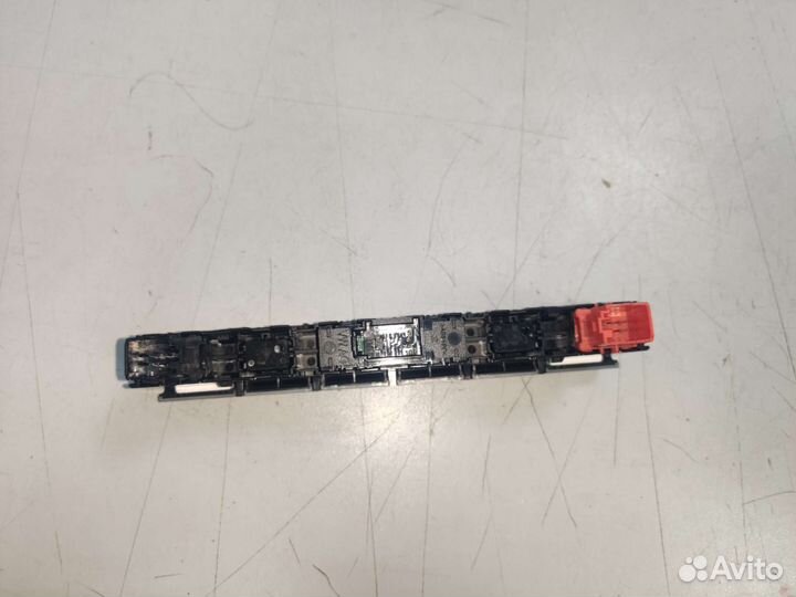 Блок кнопок Skoda Rapid 5JA927132AJ