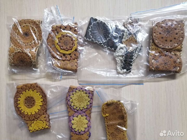 Браслеты, сережки, натуральная кожа