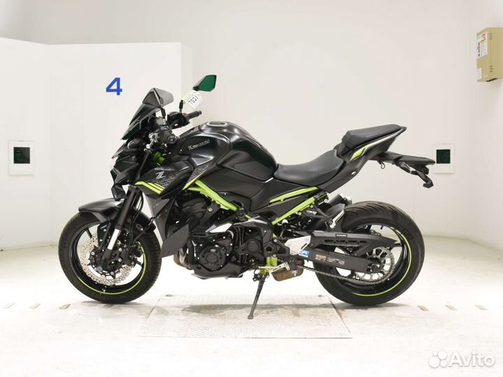 Kawasaki Z900-2 (2021)