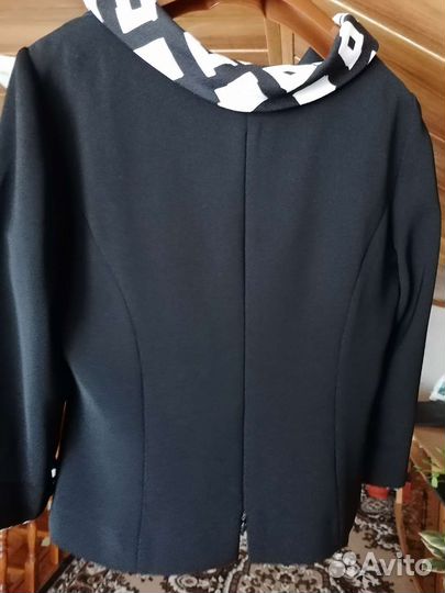 Женский нарядный костюм