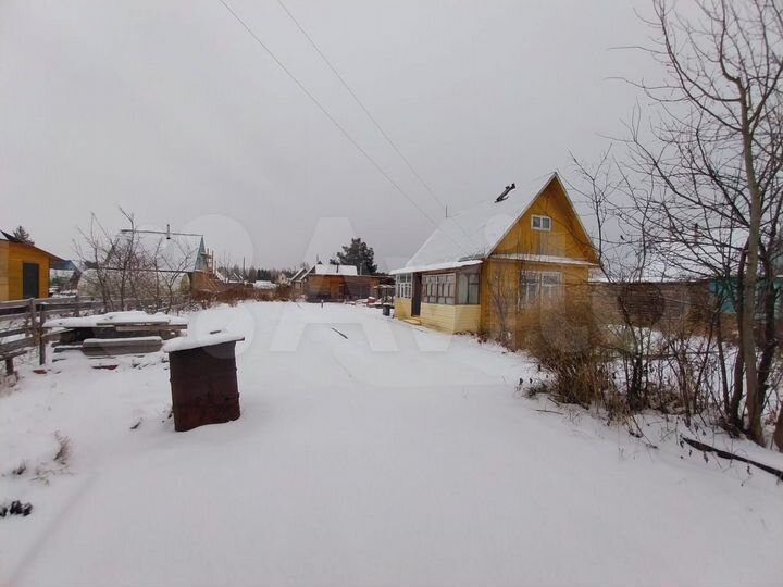 Дача 20 м² на участке 6 сот.