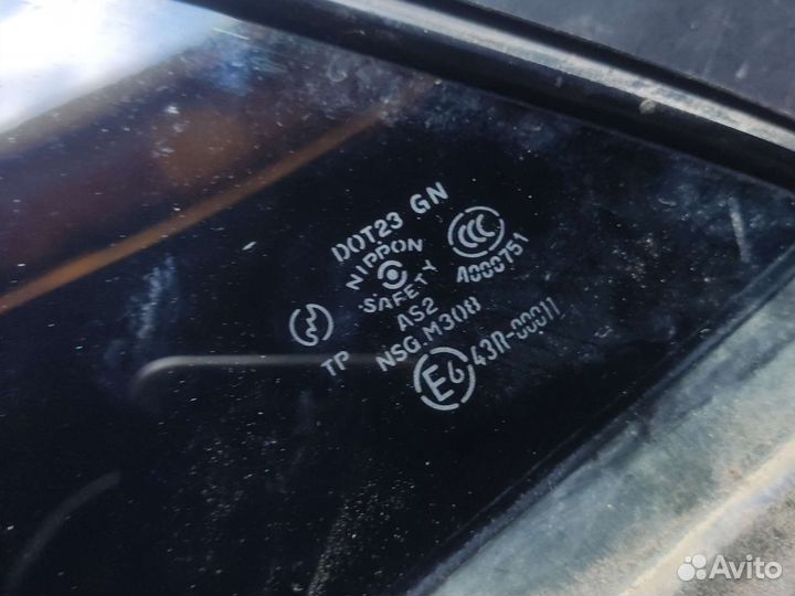 Форточка задняя левая Mazda 6 GG седан