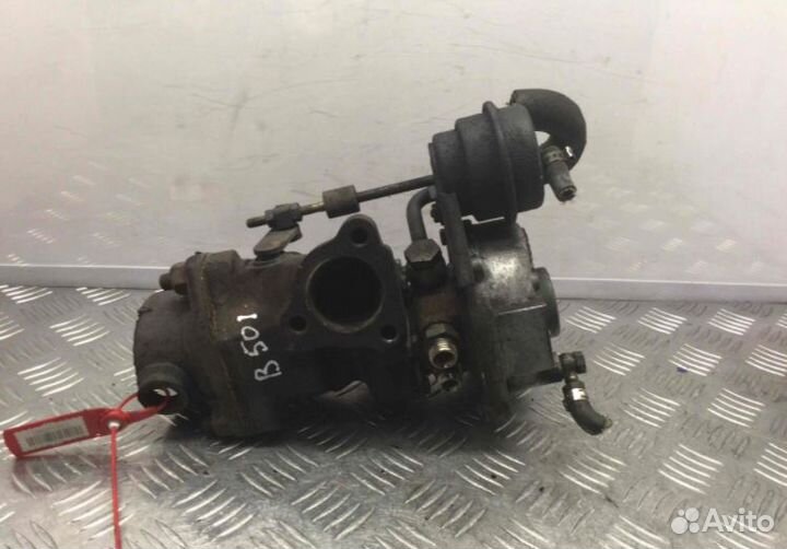 Турбина Volkswagen Passat B5 1.8 05814573J