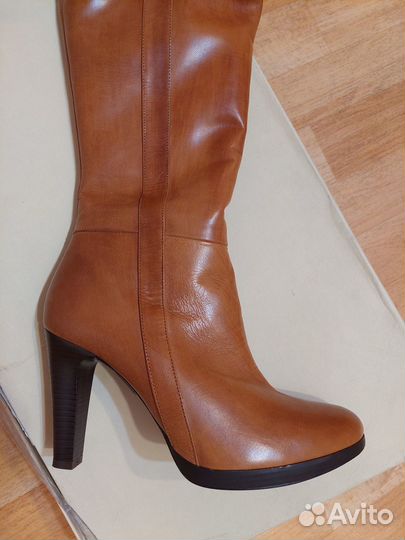 Сапоги зимние женские 36,40 размер(маломерят)новые