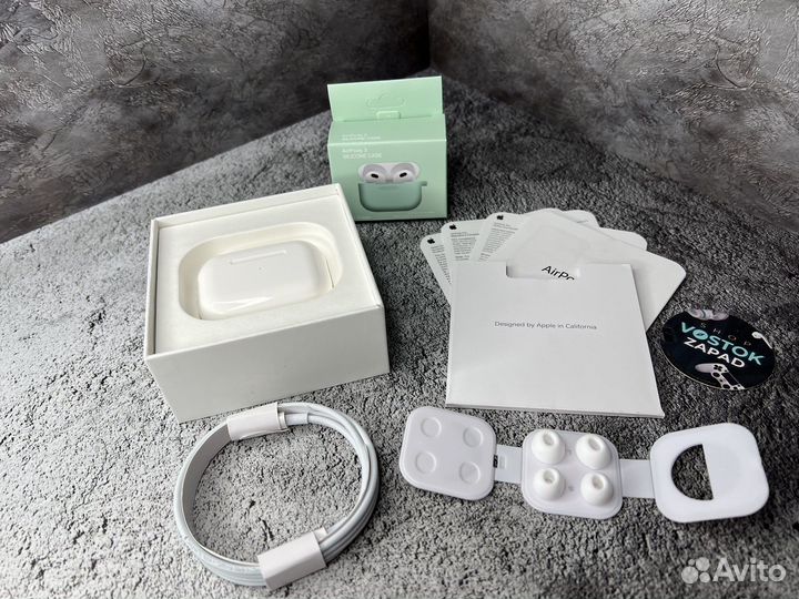 AirPods Pro новые + чехол в подарок
