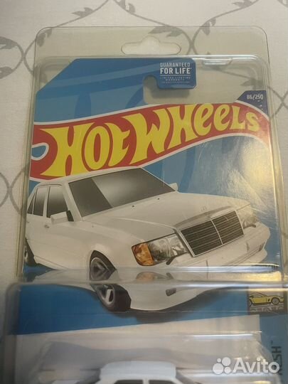 Hot wheels mercedes 500e