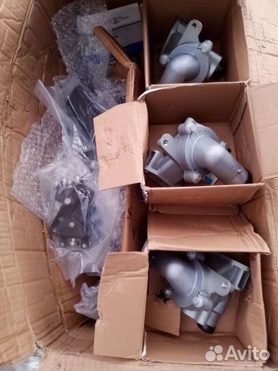 Термостат лдв Максус новый разборный