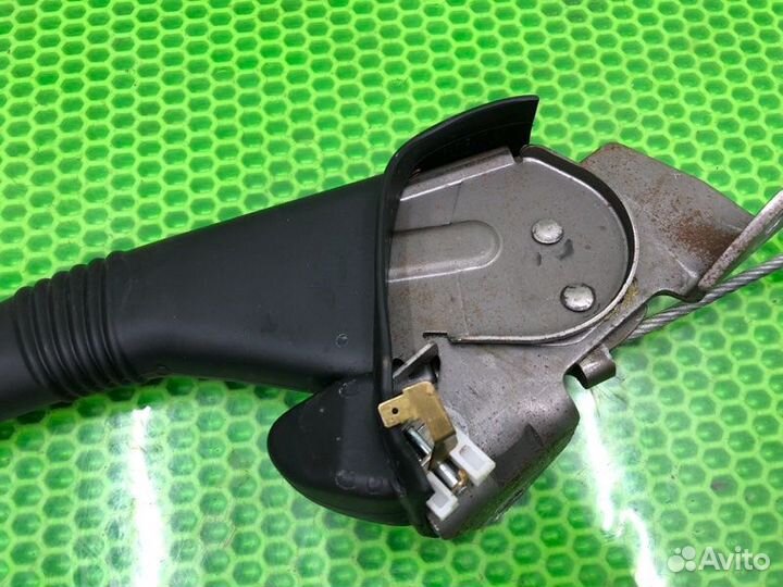 Рычаг стояночного тормоза Renault Logan седан