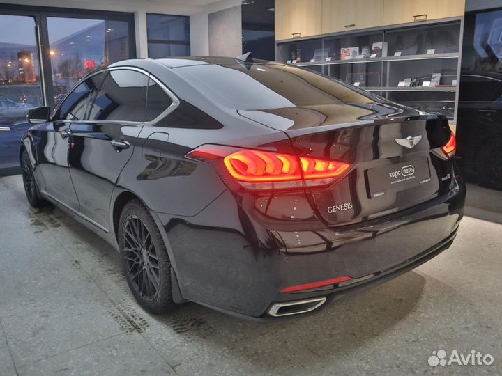 Hyundai Genesis 3.0 AT, 2014, 228 536 км