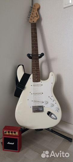 Электрогитара fender squier bullet Stratocaster