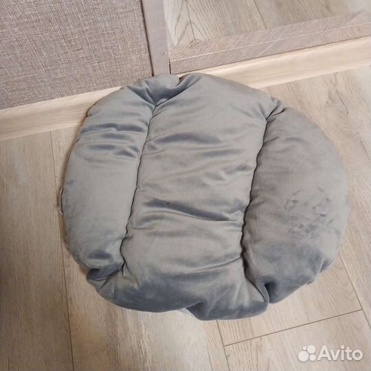Лежанка для маленьких собак