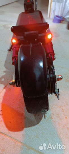 Самокат взрослый электрический бу