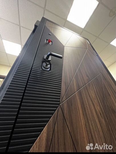 Дверь входная