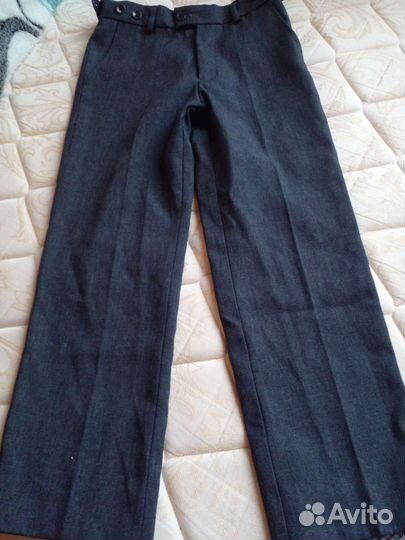 Школьный костюм для мальчика 134 серый