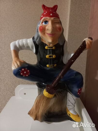 Садовая фигура Баба Яга новая