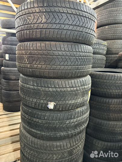 Nokian Tyres WR SUV 3 275/45 R20