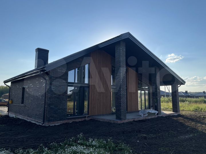 Коттедж 138 м² на участке 10 сот.