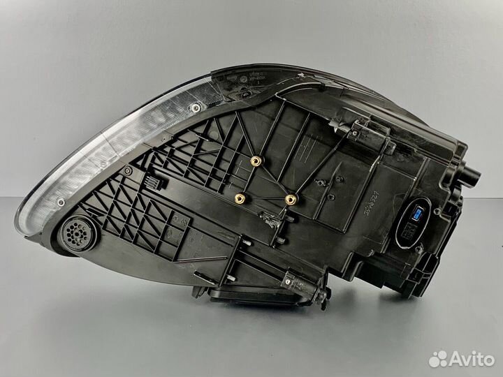 Фара левая Porsche Cayenne 2010-2017 7P5941031BA