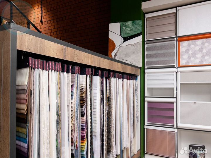 Рулонная штора на окно