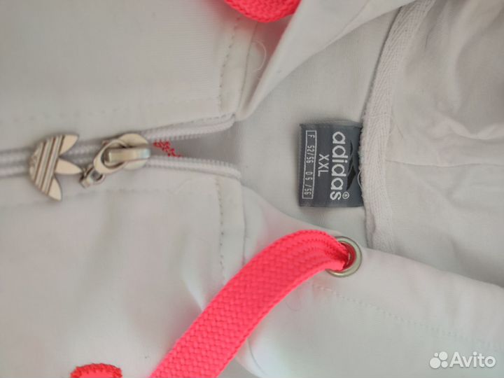 Спортивный костюм женский