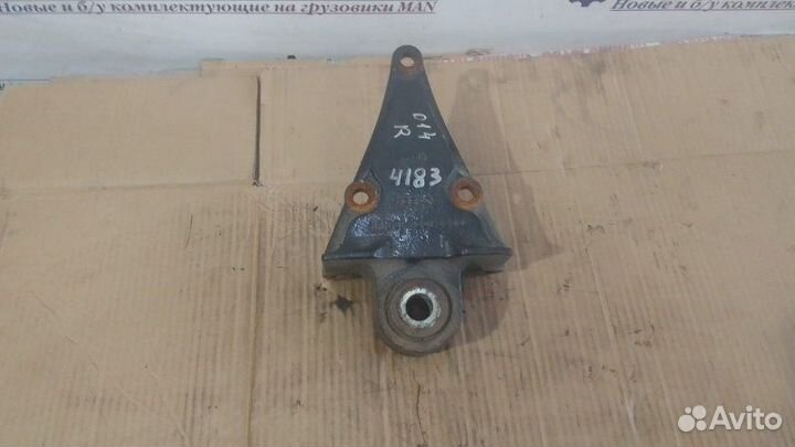 Кронштейн передней рессоры правый Man Tga Tgs Tgx