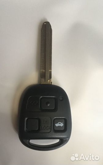 Брелок пульт ключ Тойота лезвие TOY43