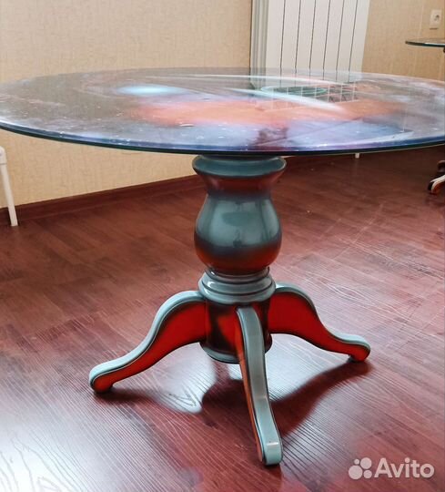 Журнальный столик