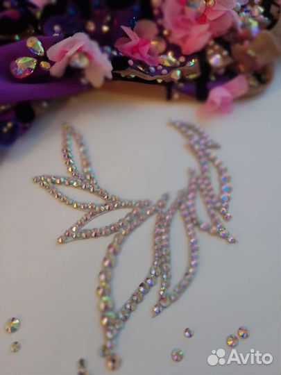 Украшение на пучок для художественной гимнастики