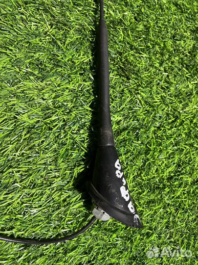 Антенна Opel Zafira B