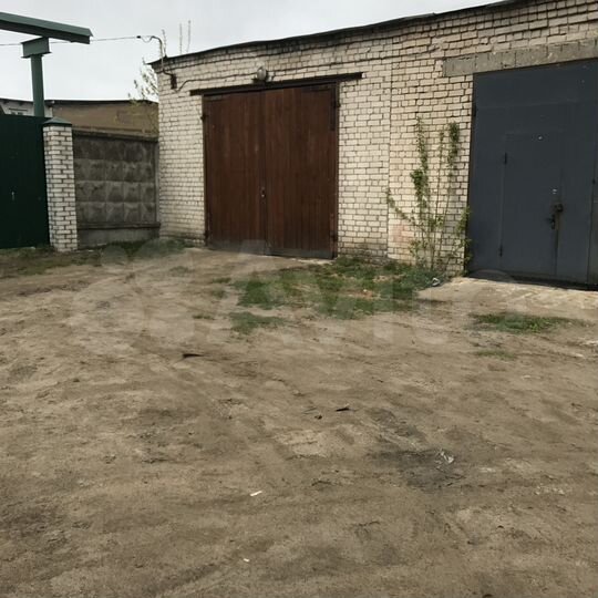 Гараж, > 30 м²