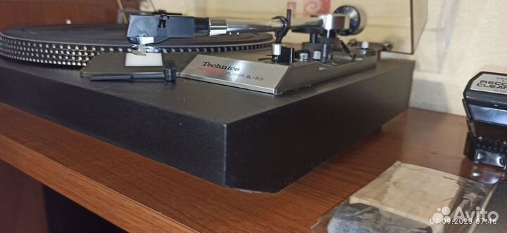 Виниловый проигрыватель Technics SL-23