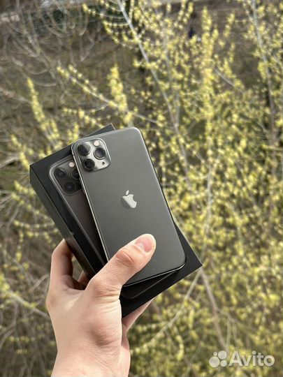 iPhone 11 Pro, 64 ГБ