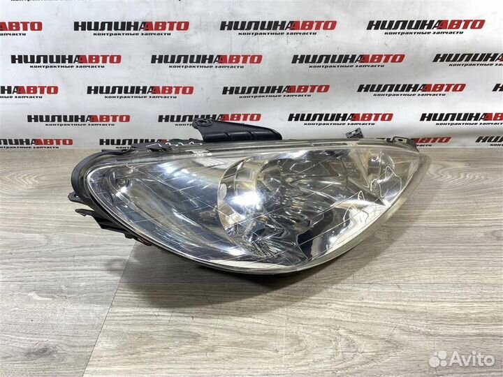 Фара правая Пежо 206