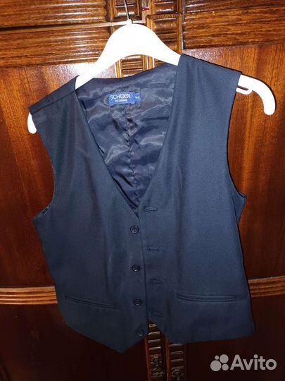 Жилетка для мальчика школьная 146