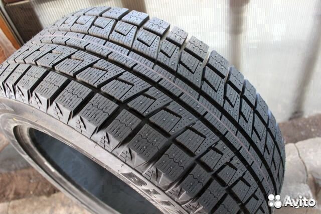 Зимняя одна новая шина 255/55/R18 Bridgestone RFT