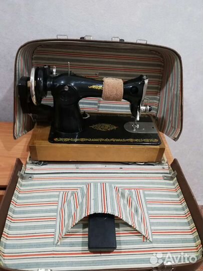 Швейная машина Подольск