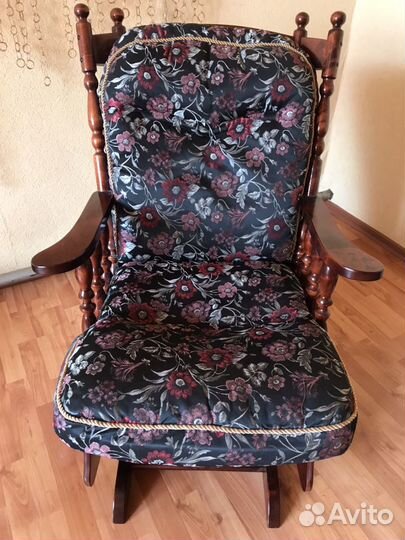 Продам кресло-качалка