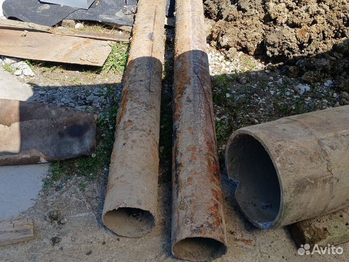 Трубы железные 2 шт есть