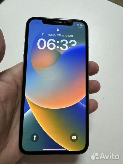 iPhone X, 64 ГБ