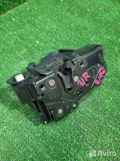 Замок двери задний правый Geely Emgrand Ec7 2013