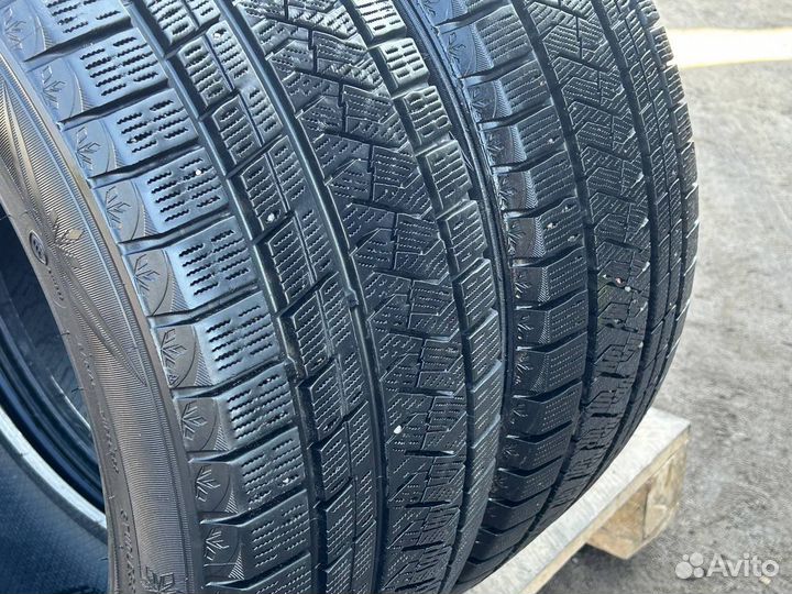 Triangle Snowlink TWT02 235/45 R18 98V