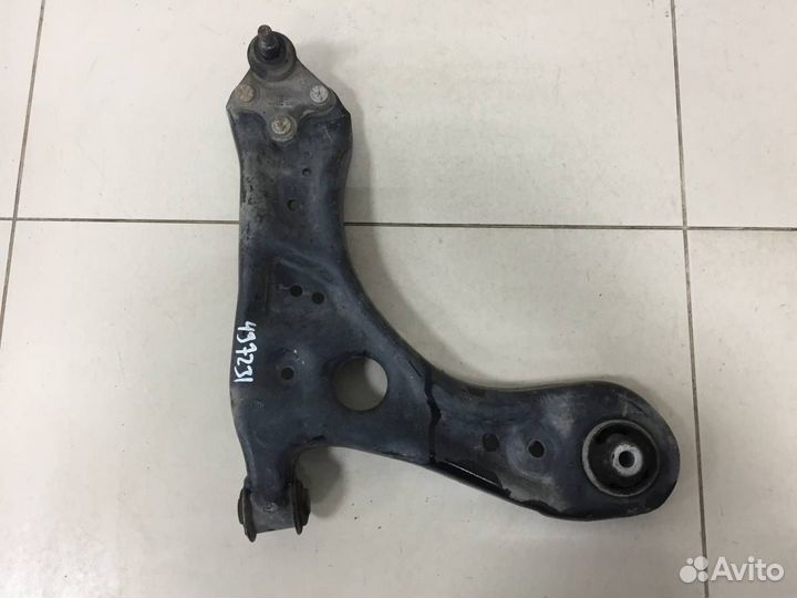 Рычаг передний правый Skoda Rapid 2012-2020