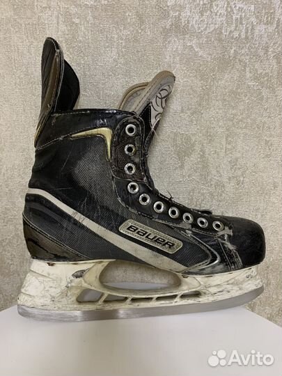 Хоккейные коньки bauer