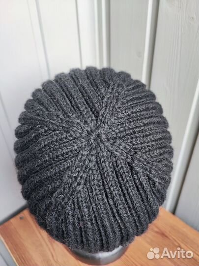 Мужская зимняя шапка вязаная
