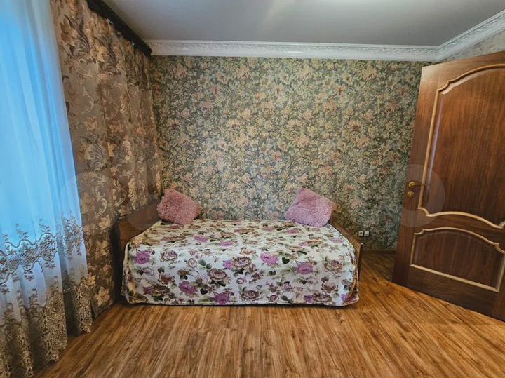 2-к. квартира, 48 м², 1/14 эт.