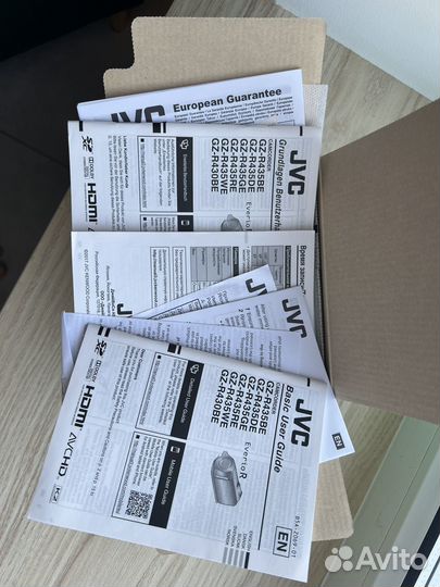 Цифровая видеокамера JVC GZ-R435DEU