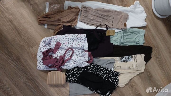 Одежда для беременных пакетом 42