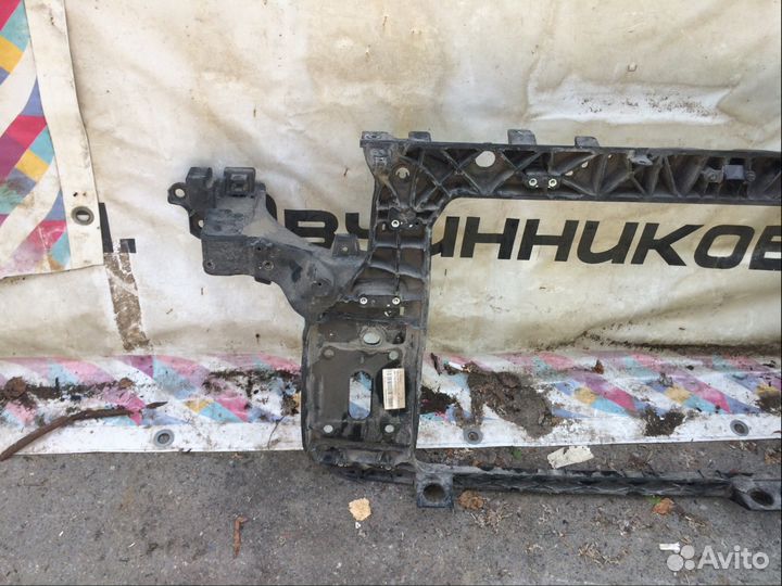 Панель крепления радиаторов Kia Sportage с 2010