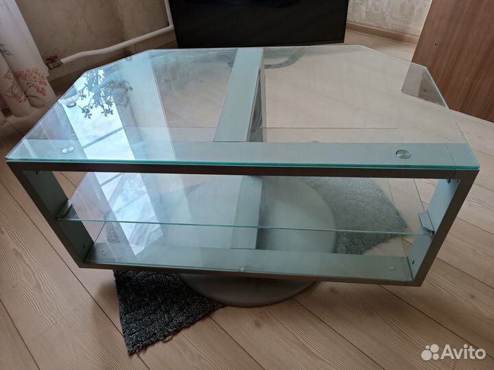 Полка для телевизора